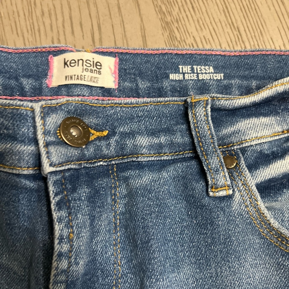 Kensie Tessa high rise bootcut Kensie Jeans - Picture 2 of 5